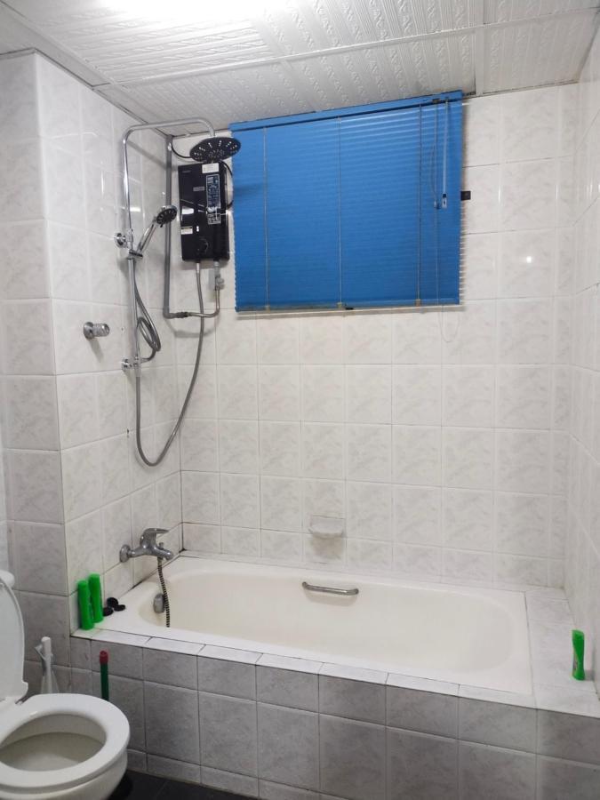 Cmk Apartmen Mutiara Tower 3 Bedroom Kota Bharu#Netflix Екстериор снимка