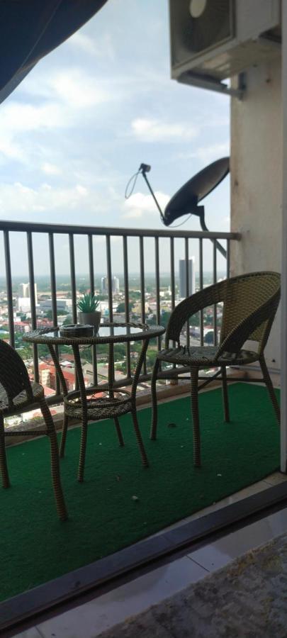 Cmk Apartmen Mutiara Tower 3 Bedroom Kota Bharu#Netflix Екстериор снимка
